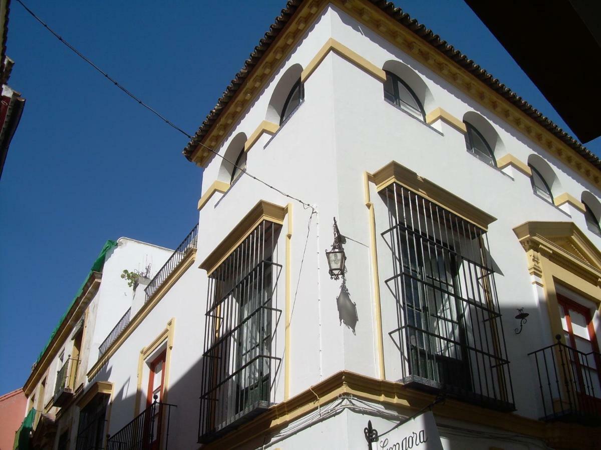 Casa De Tintes Apartment เซบีญา ภายนอก รูปภาพ