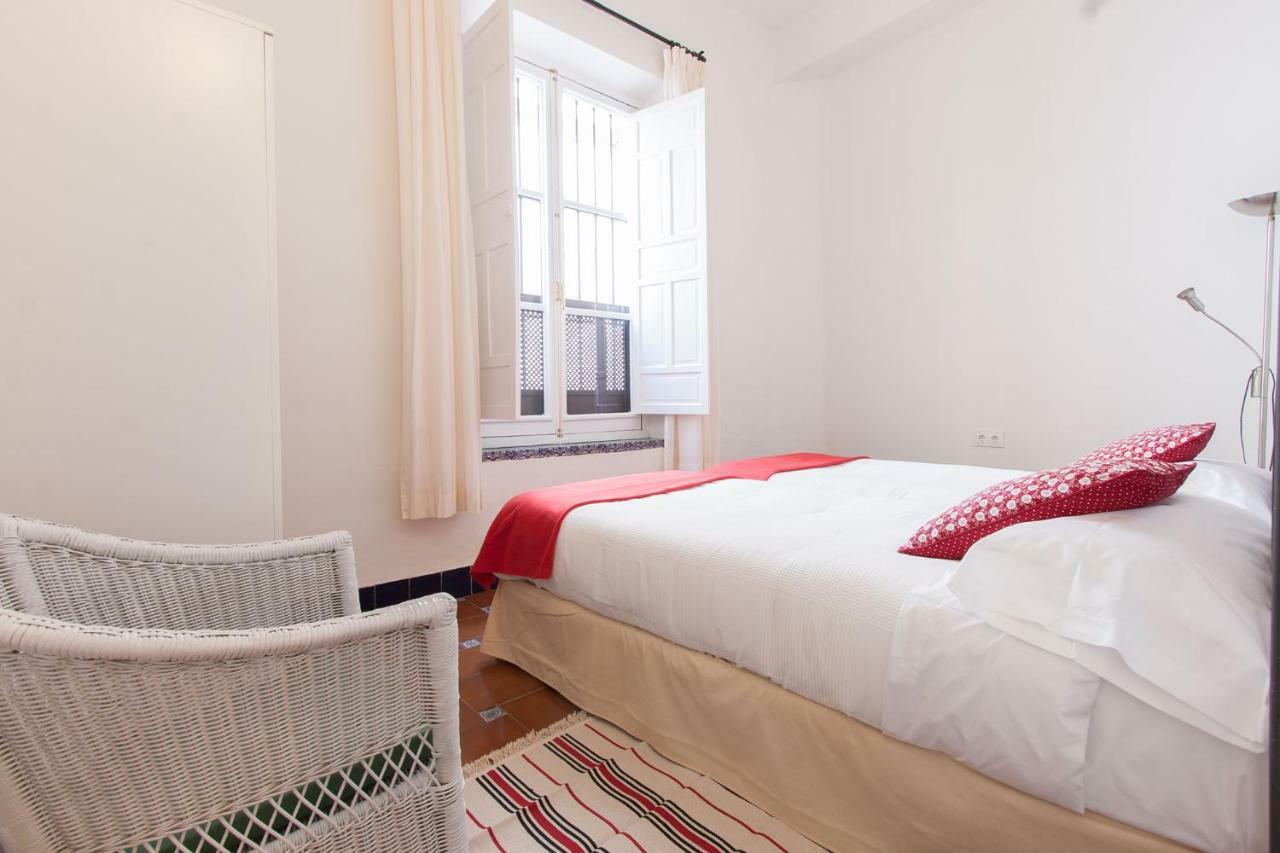 Casa De Tintes Apartment เซบีญา ภายนอก รูปภาพ