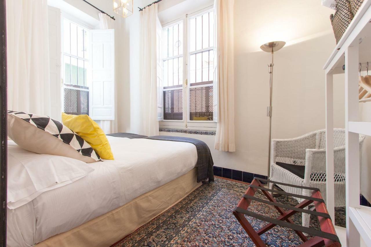 Casa De Tintes Apartment เซบีญา ภายนอก รูปภาพ